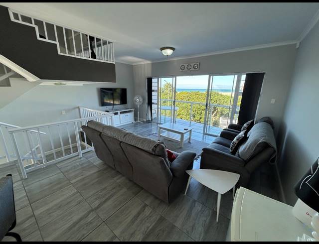 3 BEDROOM APARTMENT FOR SALE IN ASTON BAY